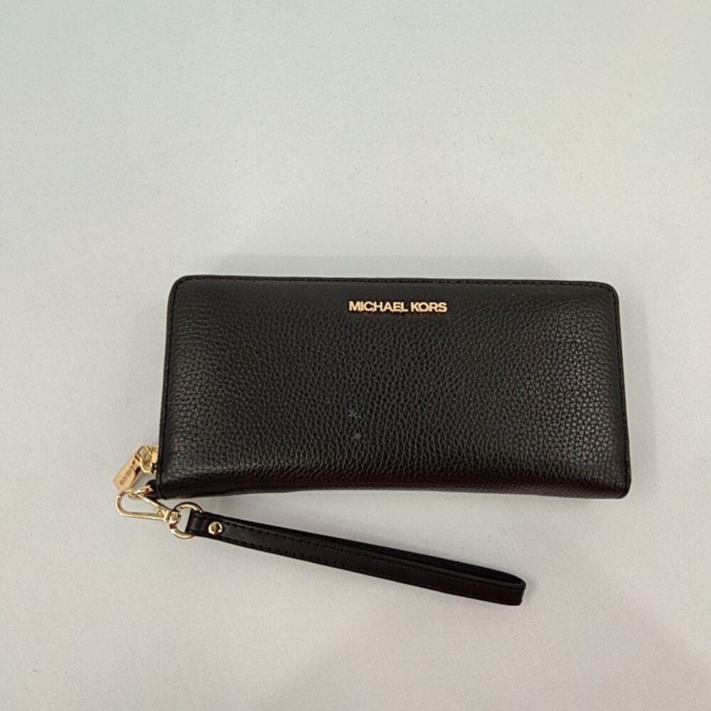 Michael Kors Women Jet Set Travel Continental Wallet/Wristlet Black
